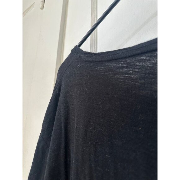 Gap women’s size medium, black short sleeve shirt - Picture 10 of 10